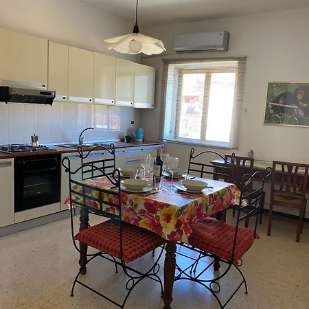 Apartment In Centro Nonna Elena *